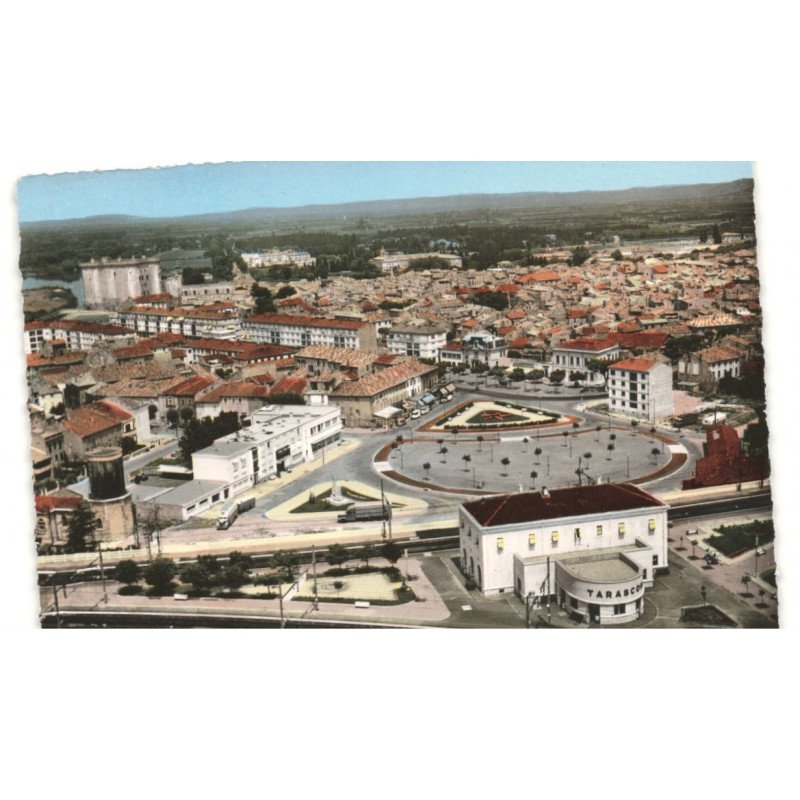 TARASCON: vue générale sur la ville, au 1er plan, la gare vue aérienne 10X15 - très bon état