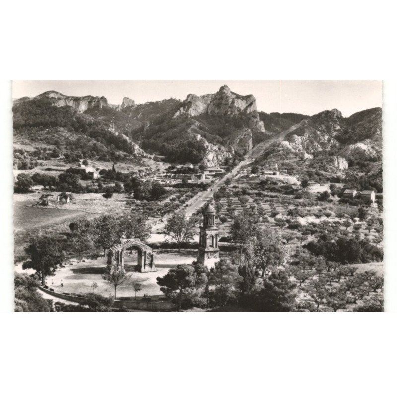 SAINT-REMY: vue panoramique, les antiques, glanom et le mont-gossier vue aérienne 10X15 - très bon état