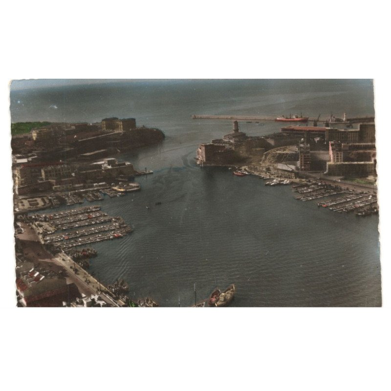 MARSEILLE: l'entrée du vieux port vue aérienne 10X15 - très bon état