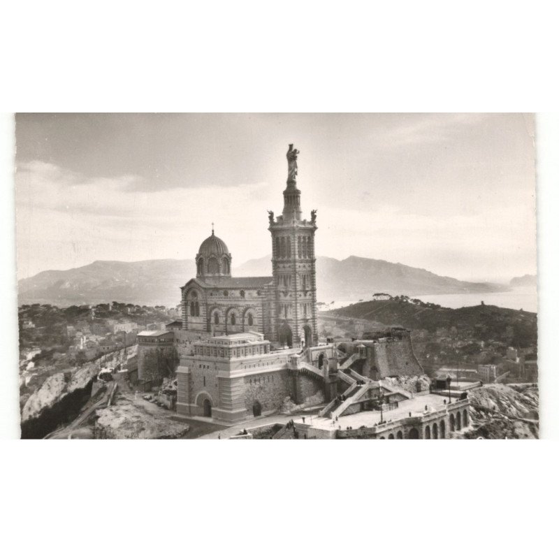 MARSEILLE: n-d. de la garde vue aérienne 10X15 - très bon état