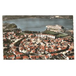 ISTRES: vue panoramique, vieille ville et le rocher de castella vue aérienne 10X15 - très bon état