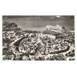 ISTRES: vieille ville et le rocher du castellan vue aérienne 10X15 - très bon état
