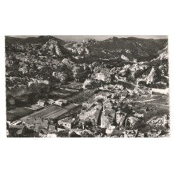 LES BAUX: le village et le val d'enfer vue aérienne 10X15 - état