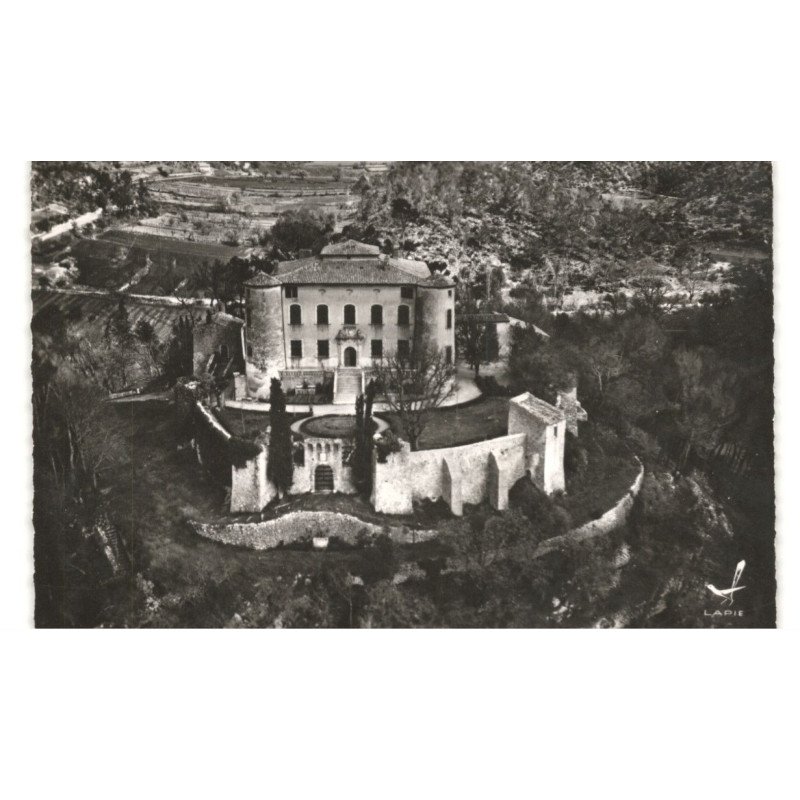 VAUVENARGUES: le château vue aérienne 10X15 - très bon état