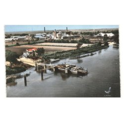 SALIN DE GIRAUD: le bac de barcarin vue aérienne 10X15 - très bon état