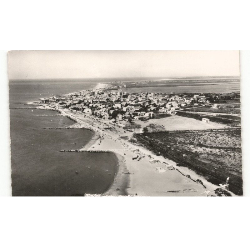 LES SAINTES-MARIES-de-la-MER: vue panoramique vue aérienne 10X15 - très bon état