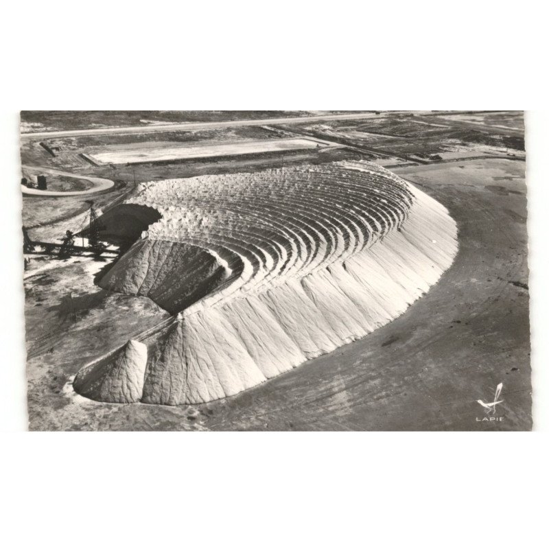SALIN DE GIRAUD: la camelle vue aérienne 10X15 - très bon état