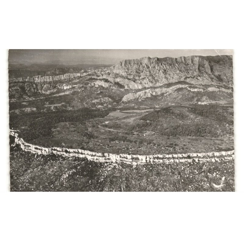 SAINT-ANTONIN: montagne sainte-victoire vue aérienne 10X15 - état