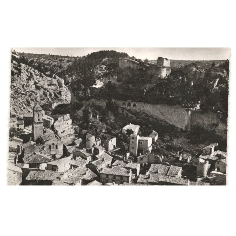 BOULBON: le vieux château vue aérienne 10X15 - très bon état