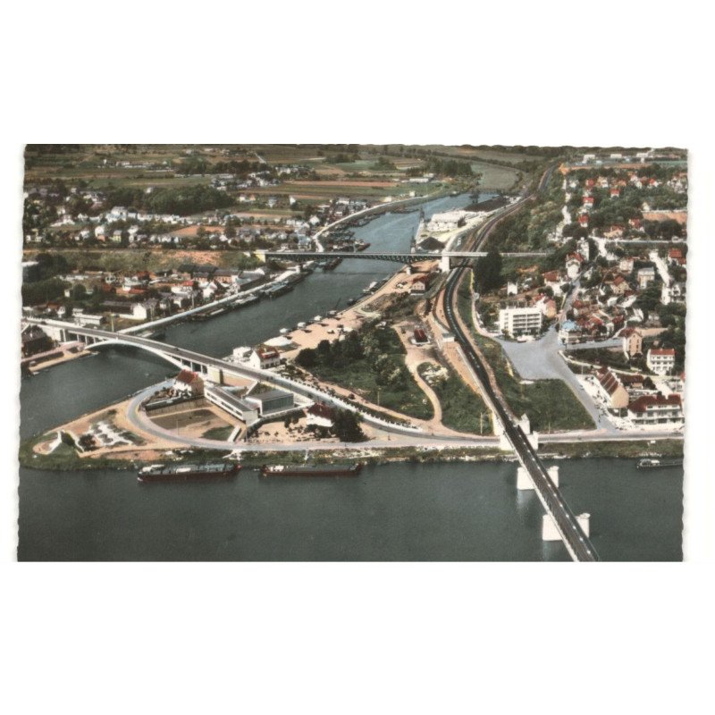 CONFLANS-SAINTE-HONORINE - MAURECOURT: le confluent de l'oise et de la seine vue aérienne 10X15 - très bon état