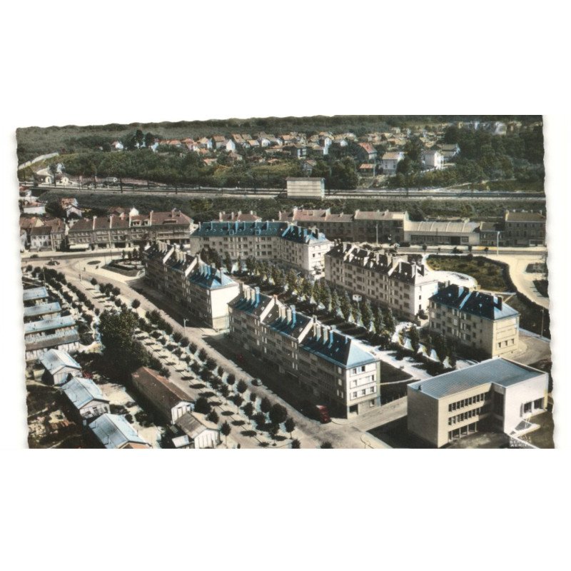 SAINT-CYR-L'ECOLE: les cités vue aérienne 10X15 - très bon état