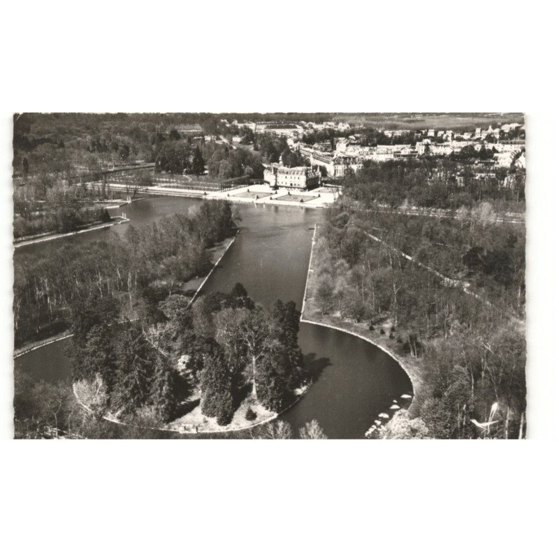 RAMBOUILLET: vue générale sur le parc du château de rambouillet (l'ile aux roches) vue aérienne 10X15 - très bon état