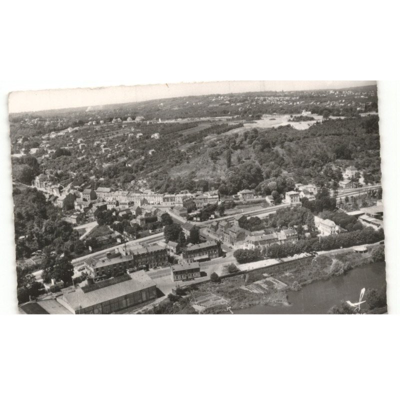 PORT-MARLY: vue générale vue aérienne 10X15 - état