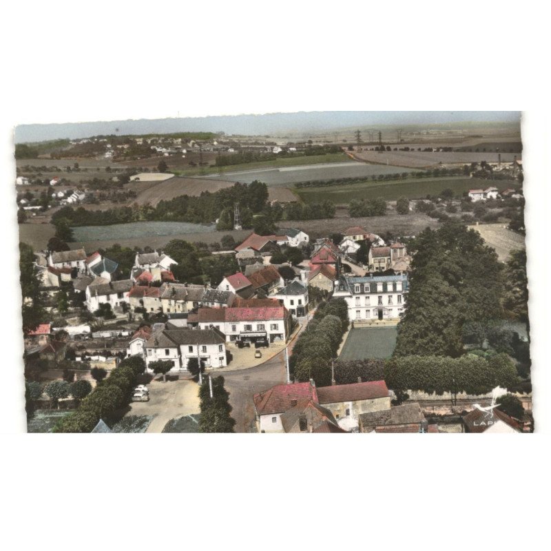 PLAISIR: place saint-pierre et le prieuré vue aérienne 10X15 - très bon état