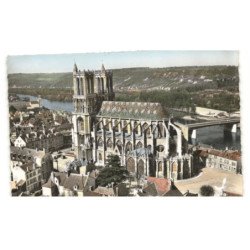 MANTES: la cathédrale vue aérienne 10X15 - très bon état