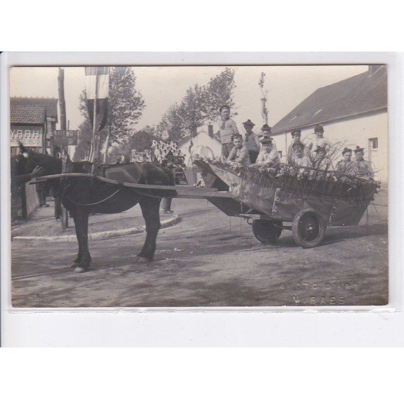 LURCY-LEVY: cavalcade, attelage, bateau - très bon état