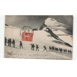 MILITAIRE CHASSEURS ALPINS: chasseur alpins sur un glacier - très bon état