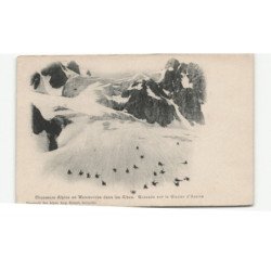 MILITAIRE CHASSEURS ALPINS: manoeuvres dans les alpes, glissade sur le glacier d'arsine - très bon état