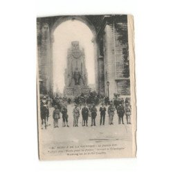 MILITAIRE CHASSEURS ALPINS: défilé de la victoire 1919 veillée des morts pour la patrie devant cénotaphe - très bon état