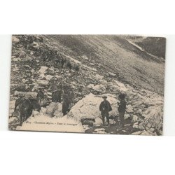 MILITAIRES CHASSEURS ALPINS: dans la montagne - très bon état