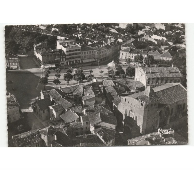 GAILLAC: centre, place de la libération vue aérienne 10x15 - très bon état