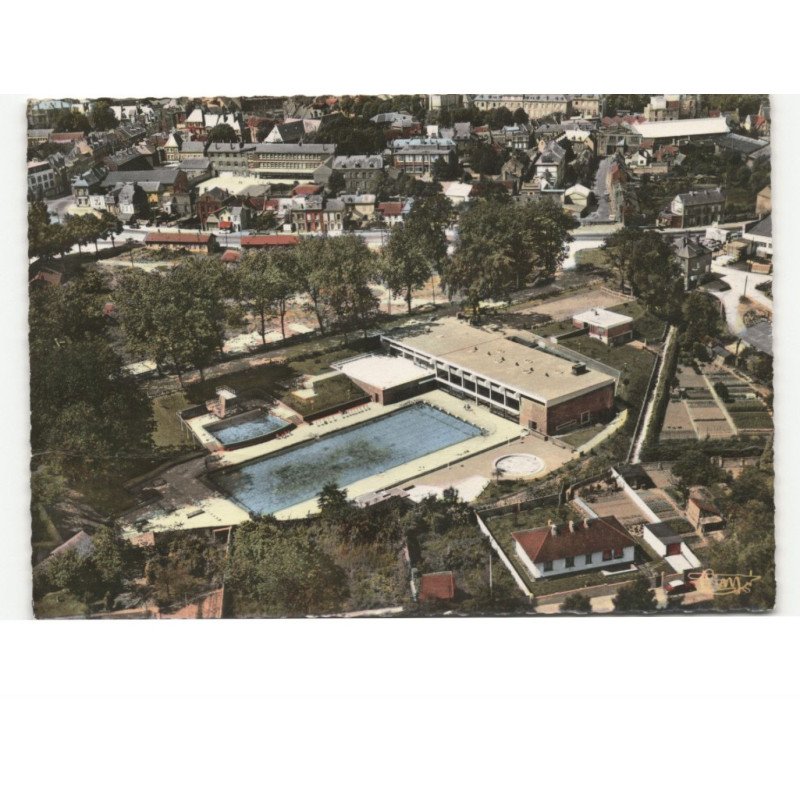 ABBEVILLE: la piscine vue aérienne 10x15 - état