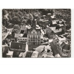 HAM: l'hôtel de ville vue aérienne 10x15 - très bon etat timbre arraché