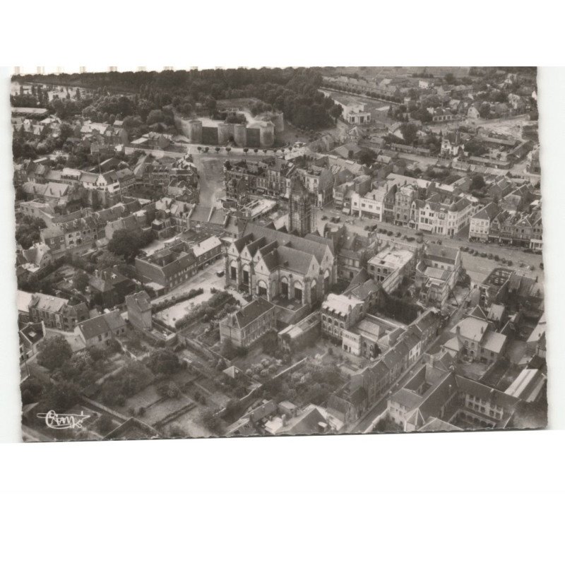 PERONNE: l'église et le château vue aérienne 10x15 - très bon etat