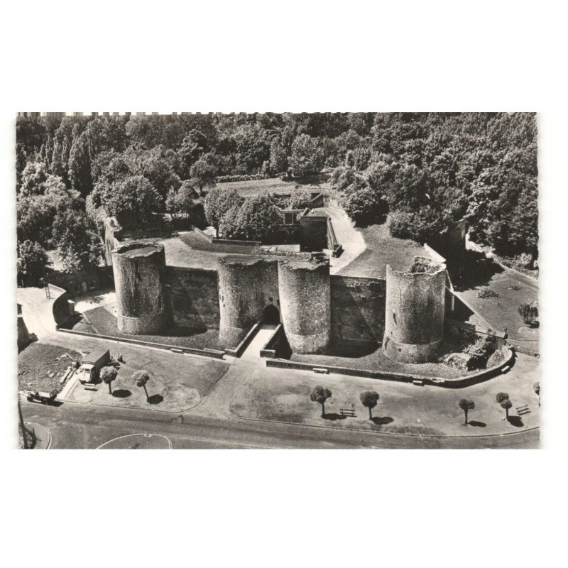 PERONNE: le château vue aérienne 10x15 - très bon etat
