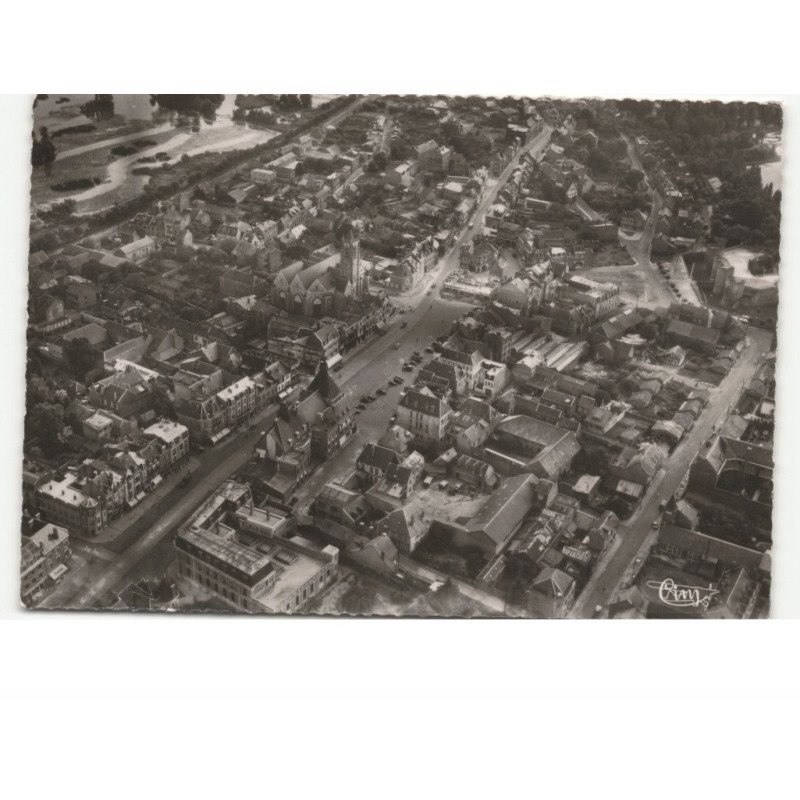 PERONNE: la grand'place vue aérienne 10x15 - très bon etat