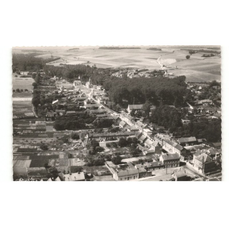 SAINT-LEGER-les-DOMART: vue générale vue aérienne 10x15 - très bon etat