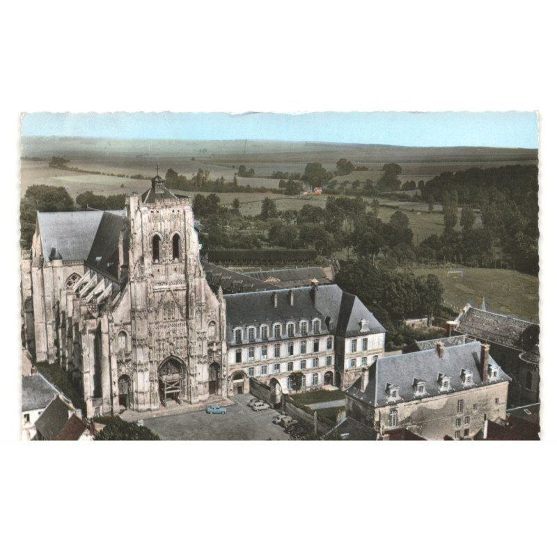 SAINT-RIQUIER: vue aérienne 10x15 - très bon etat timbre arraché