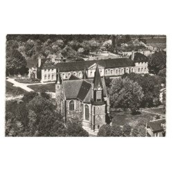 TILLOLOY: église et communs du château vue aérienne 10x15 - très bon etat