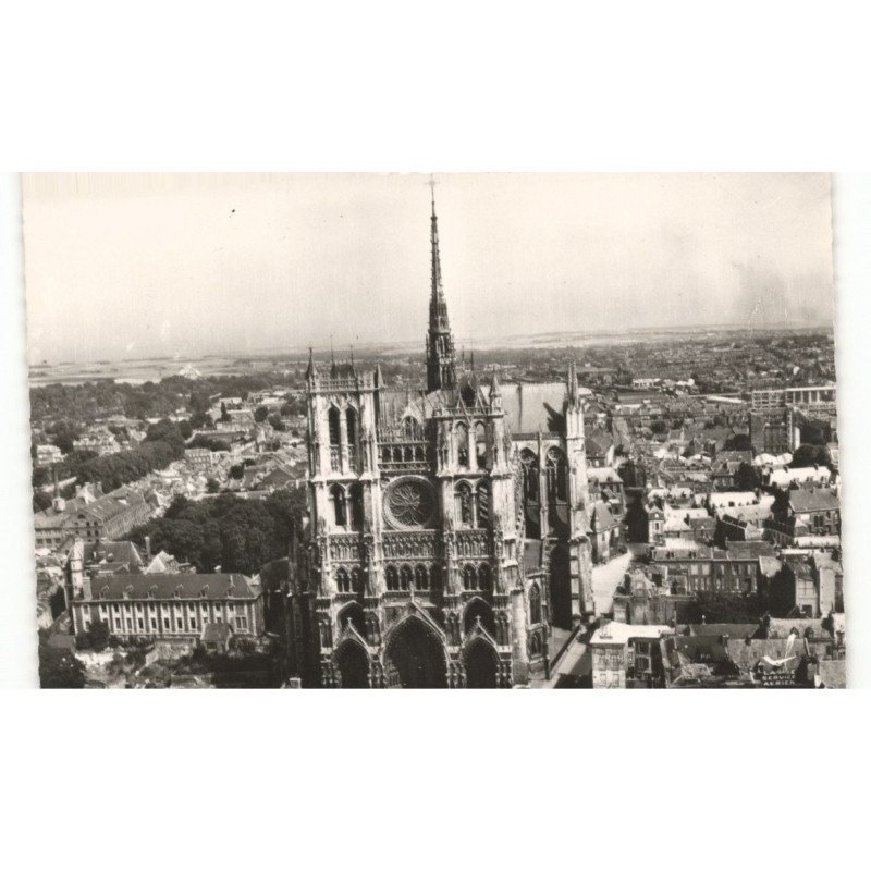 AMIENS: la cathédrale XIIIe siècle vue aérienne 10x15 - très bon etat