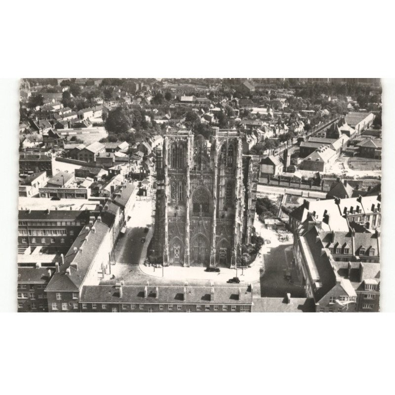 ABBEVILLE: la cathédrale vue aérienne 10x15 - etat