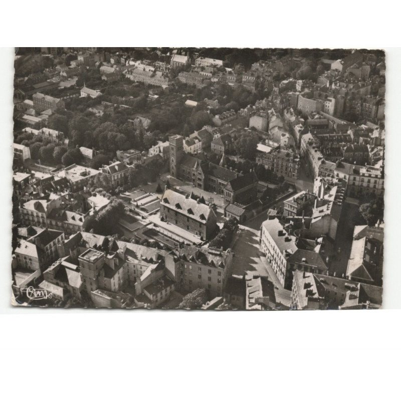 NANTES: palais debrée de style roman vue aérienne 10x15 - très bon état