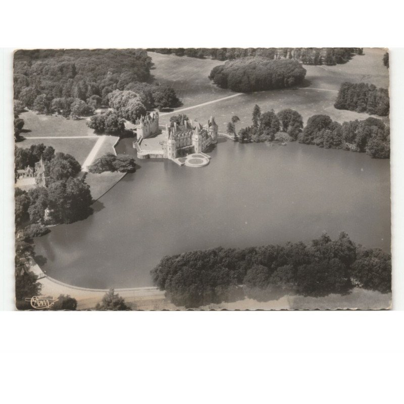MISSILAC: château de la bréteche vue aérienne 10x15 - très bon état