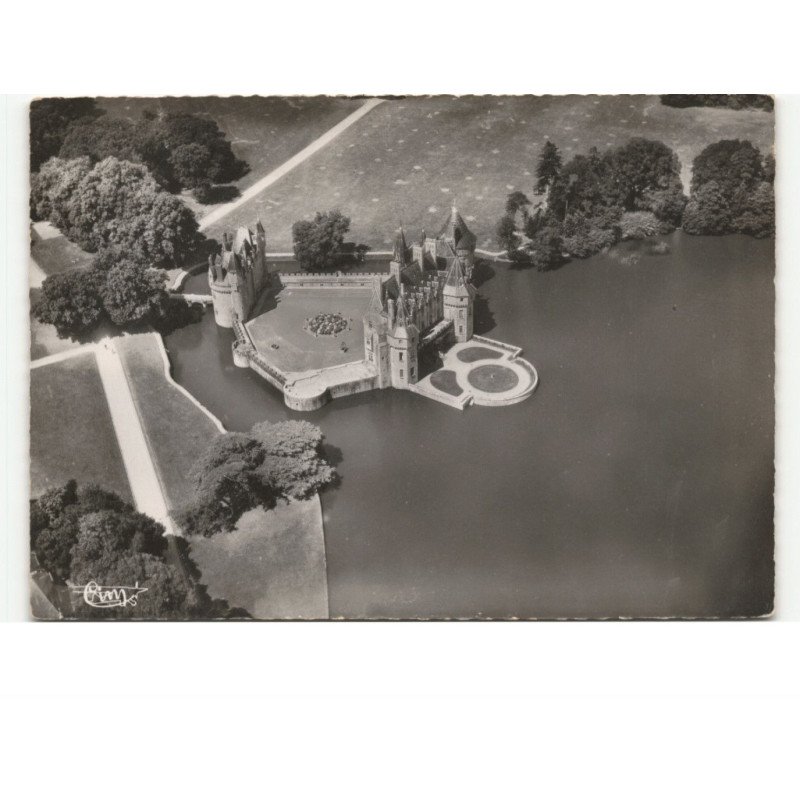 MISSILLAC: château de la brétesche vue aérienne 10x15 - très bon état