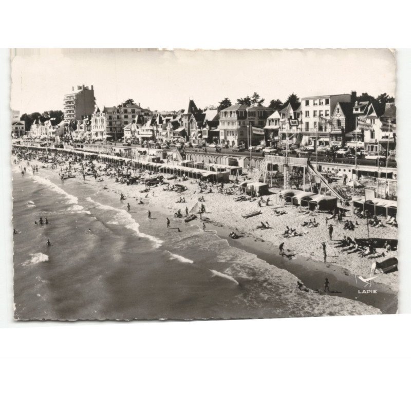 LA BAULE: la plage vue aérienne 10x15 - très bon état