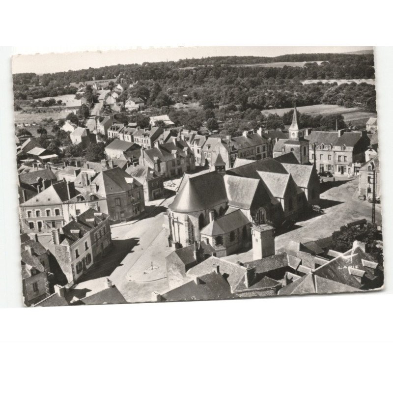 AVESSAC: église et route de redon vue aérienne 10x15 - très bon état