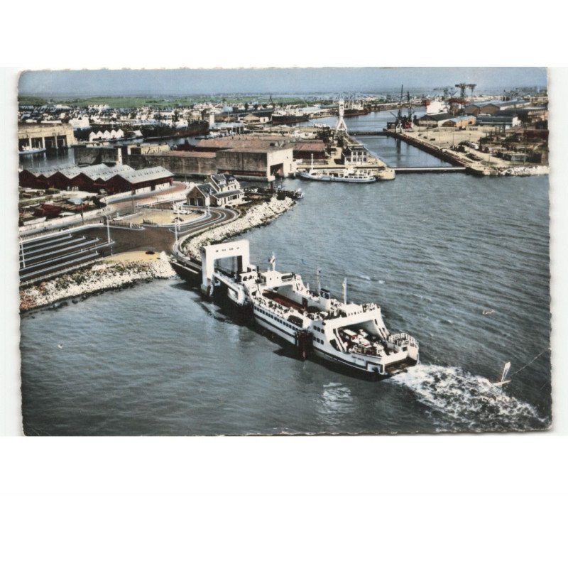 SAINT-NAZAIRE: le bac, départ de saint-nazaire vue aérienne 10x15 - état