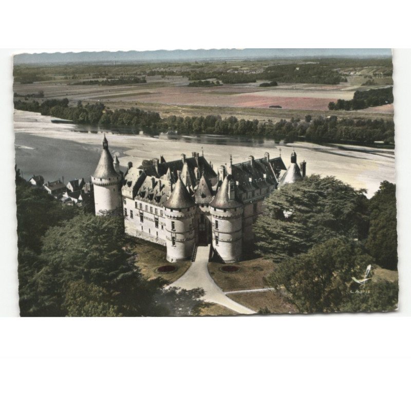 CHAUMONT-sur-LOIRE: le château vue aérienne 10x15 - très bon état