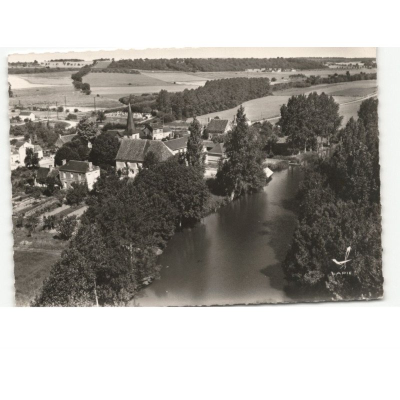 SAINT-HILAIRE-la-GRAVELLE: le bourg vue aérienne 10x15 - très bon état