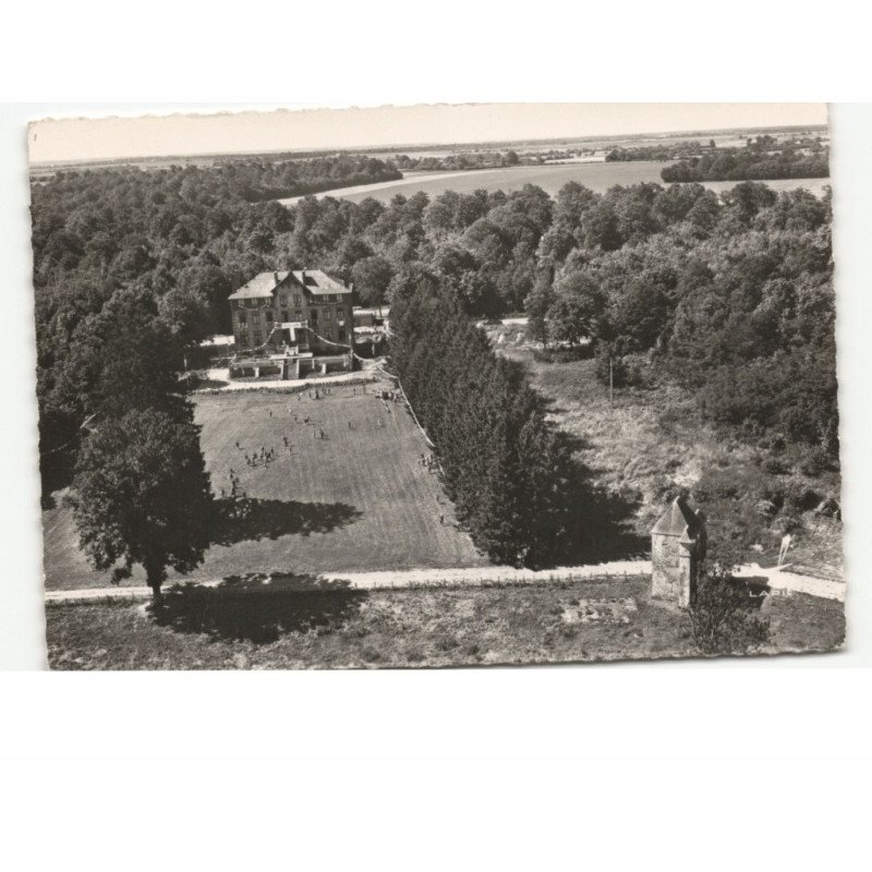 LA VILLE-aux-CLERCS: le manoir de la forêt vue aérienne 10x15 - très bon état