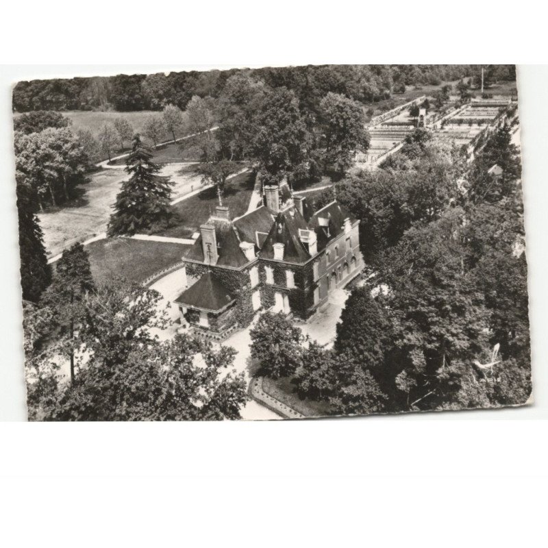 VOUZON: le château du puyt vue aérienne 10x15 - très bon état