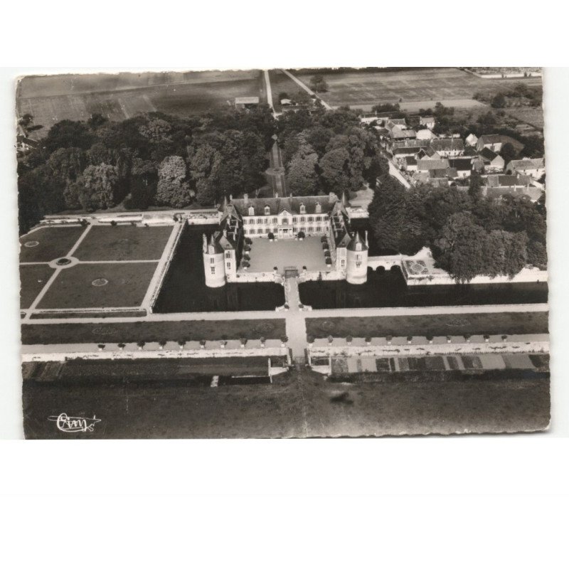 AVARAY: vue du château et de ses jardins vue aérienne 10x15 - très bon état