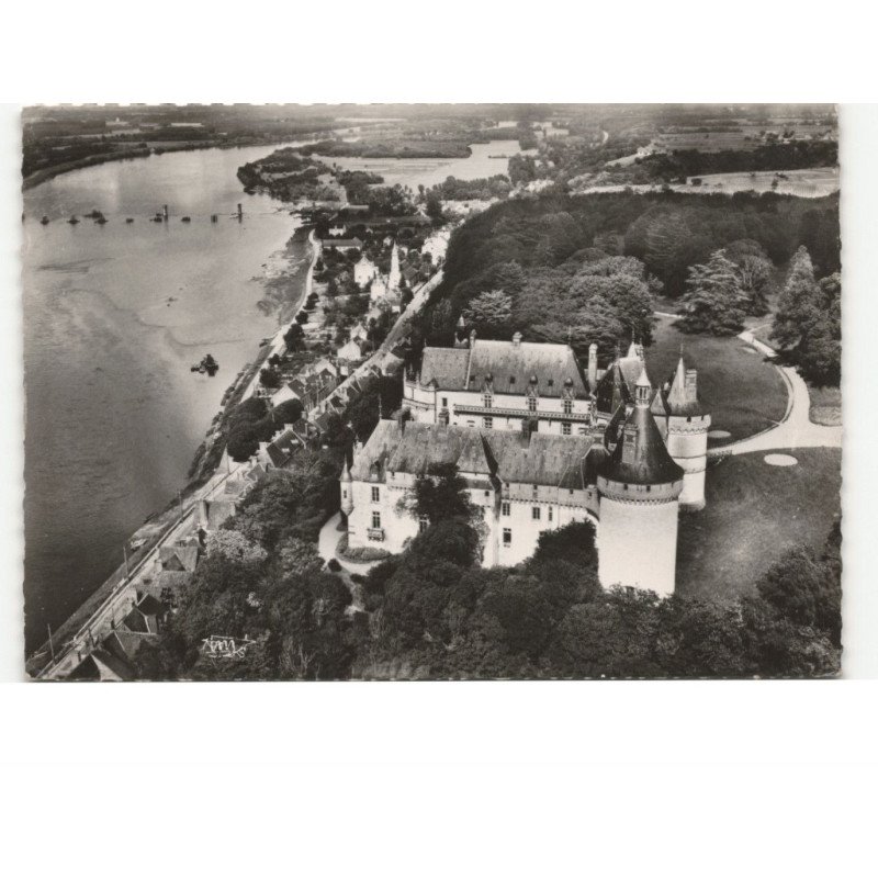 CHAUMONT-sur-LOIRE: le château sur les bords de la loire vue aérienne 10x15 - très bon état