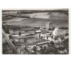 SAINT-AMAND-de-VENDOME: la gare et les silos vue aérienne 10x15 - très bon état