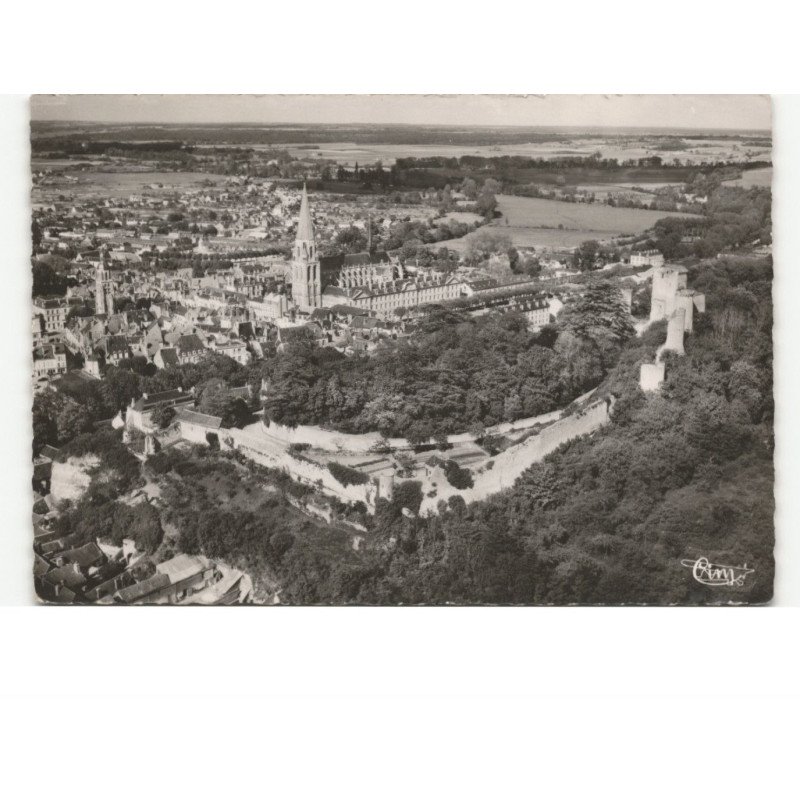 VENDOME: les remparts du château et la ville vue aérienne 10x15 - très bon état