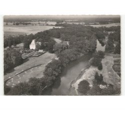 VILLEHERVIERS: le château de trécy vue aérienne 10x15 - très bon état
